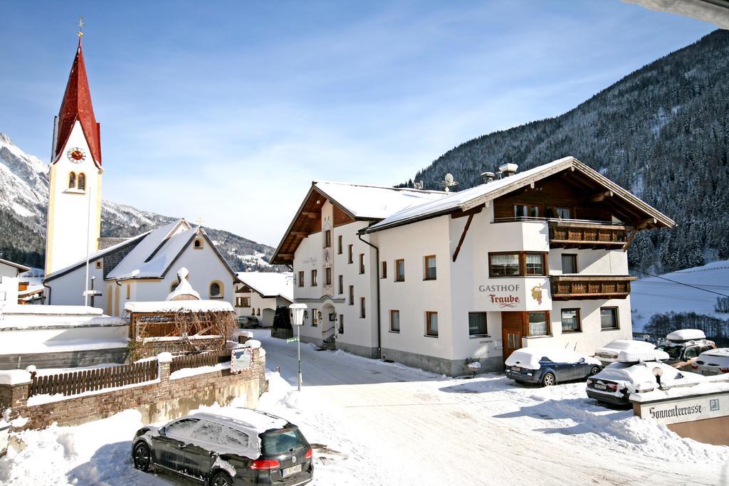 Hotel Traube Pettneu am Arlberg Ngoại thất bức ảnh