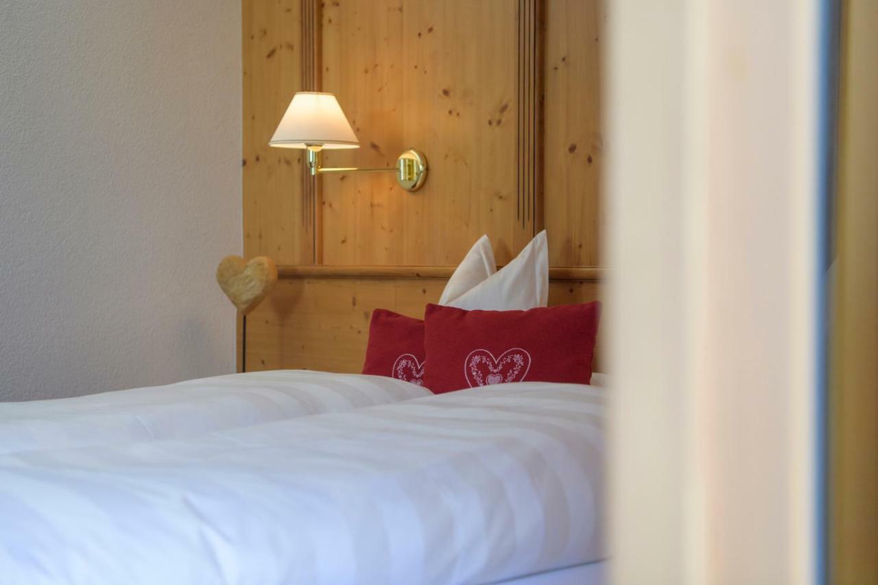 Hotel Traube Pettneu am Arlberg Ngoại thất bức ảnh